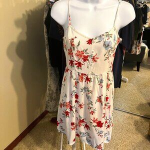 JUNIORS SPAGHETTI STRAP SUNDRESS SIZE 2 DIVIDED CREAM/RED/BLUE FLORAL SIZE ZIP